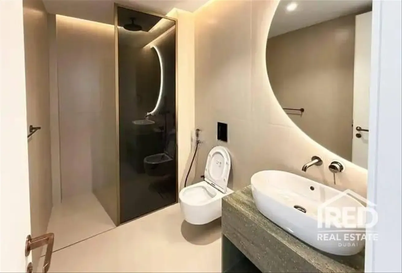 Modern | Fully Furnished | 12 Payments | Vacant