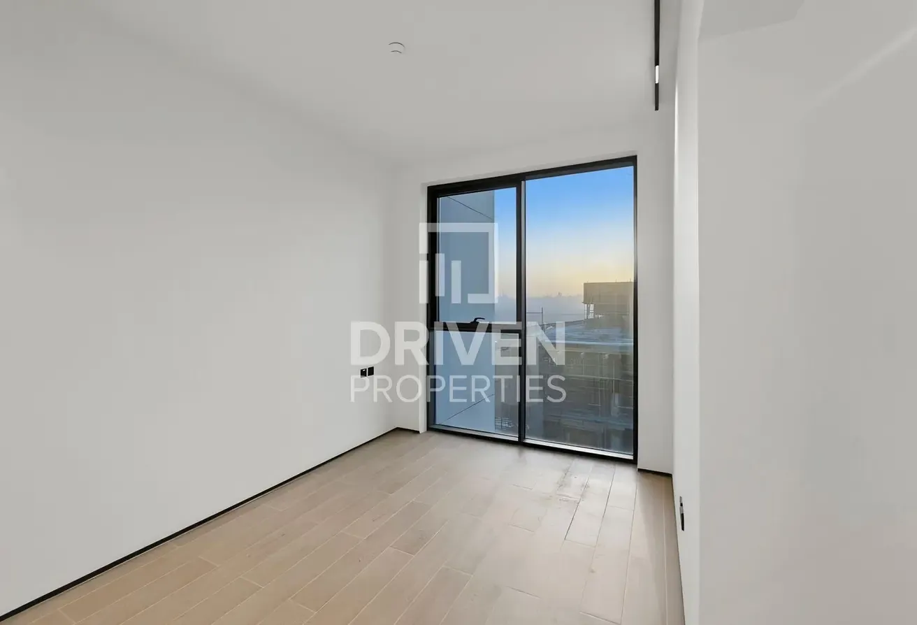 Vastu with Study Room | High Floor | Skyline View