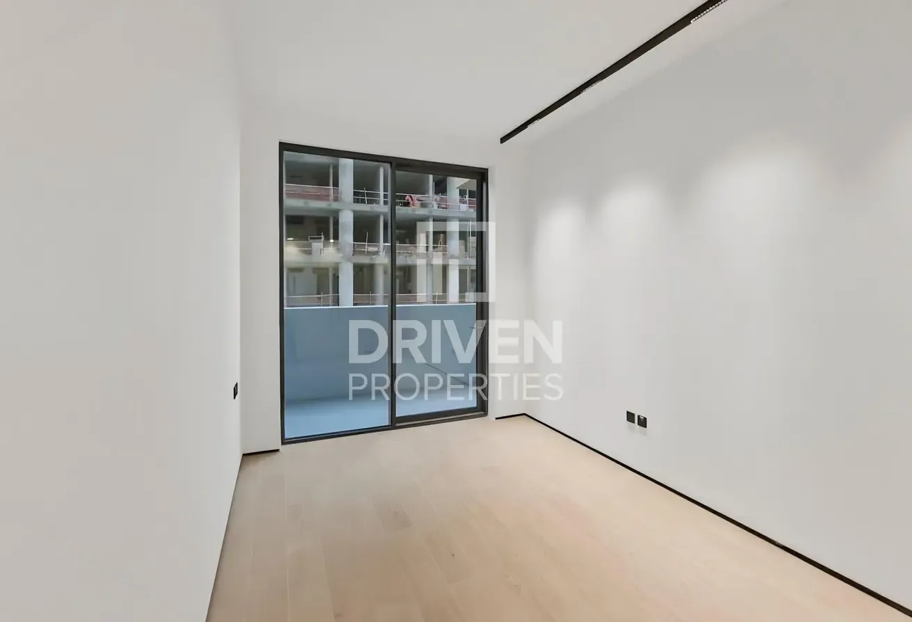 Vastu with Study Room | High Floor | Skyline View
