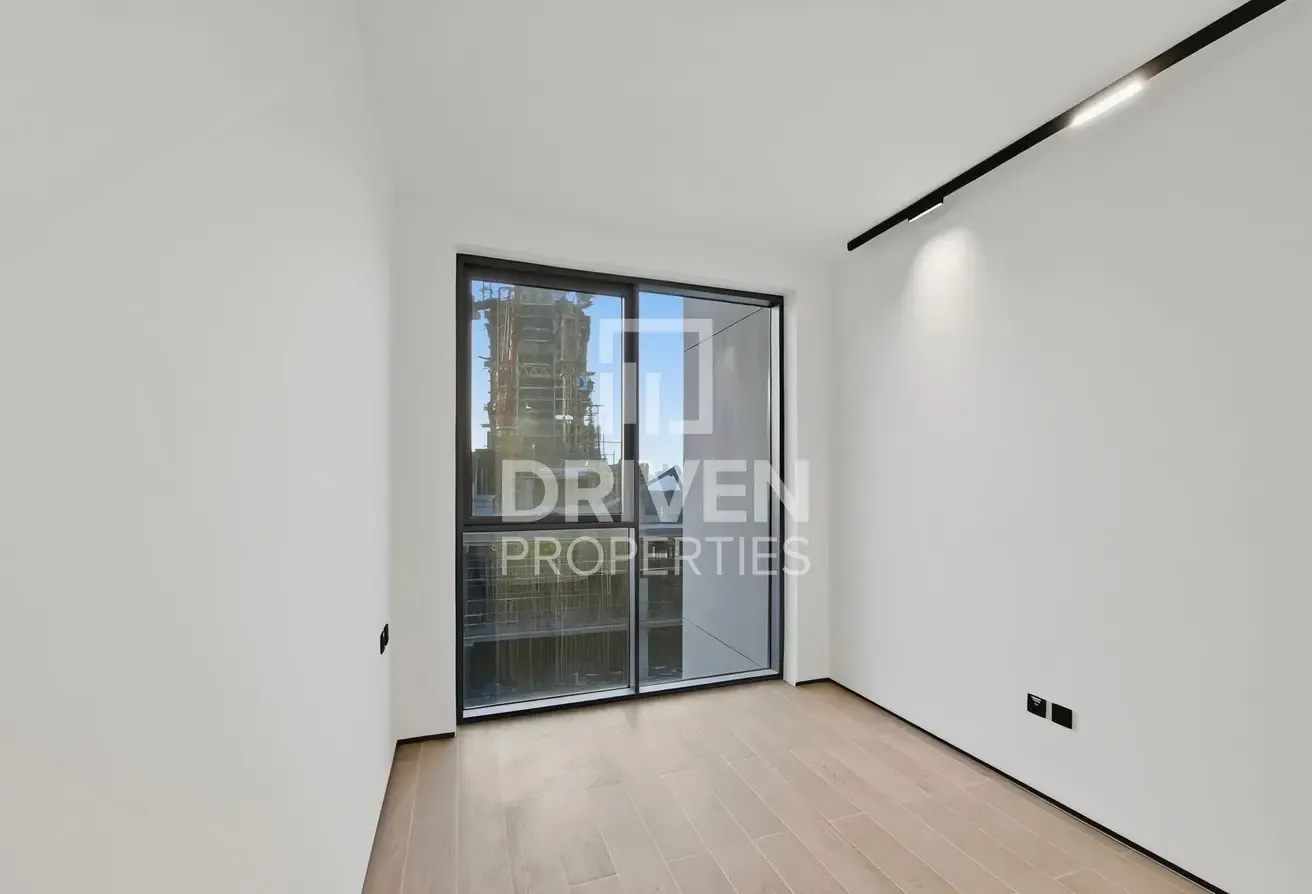 Vastu with Study Room | High Floor | Skyline View