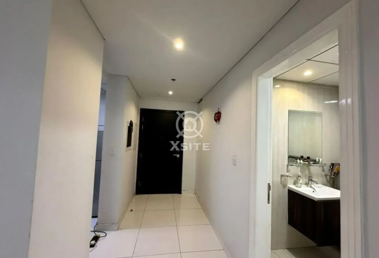 Modern 1 BR|Fully Furnished |Pool View