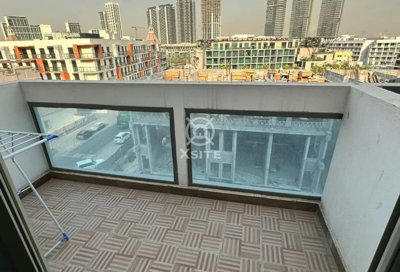 Modern 1 BR|Fully Furnished |Pool View