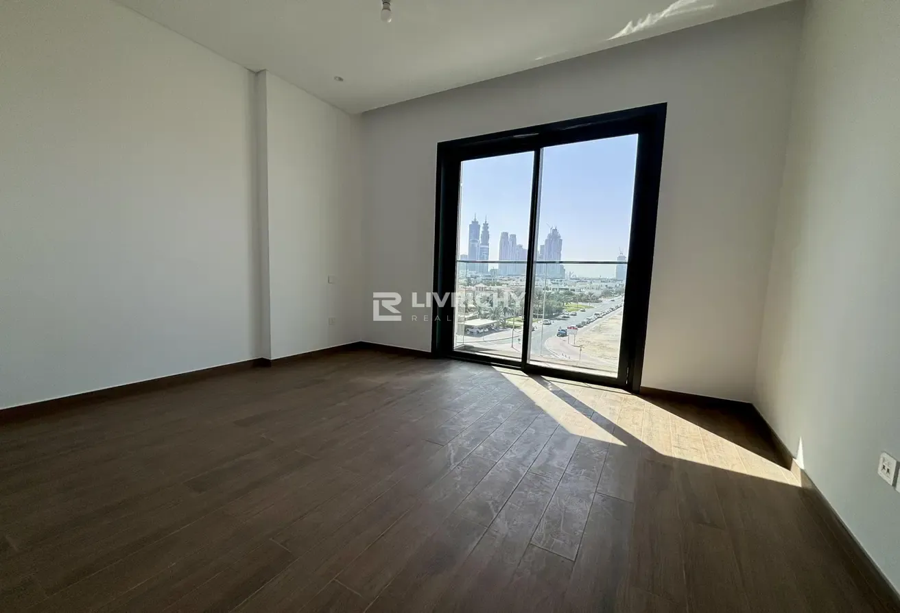 BE THE FIRST TENANT | CITY WALK EXPERT | BRAND NEW