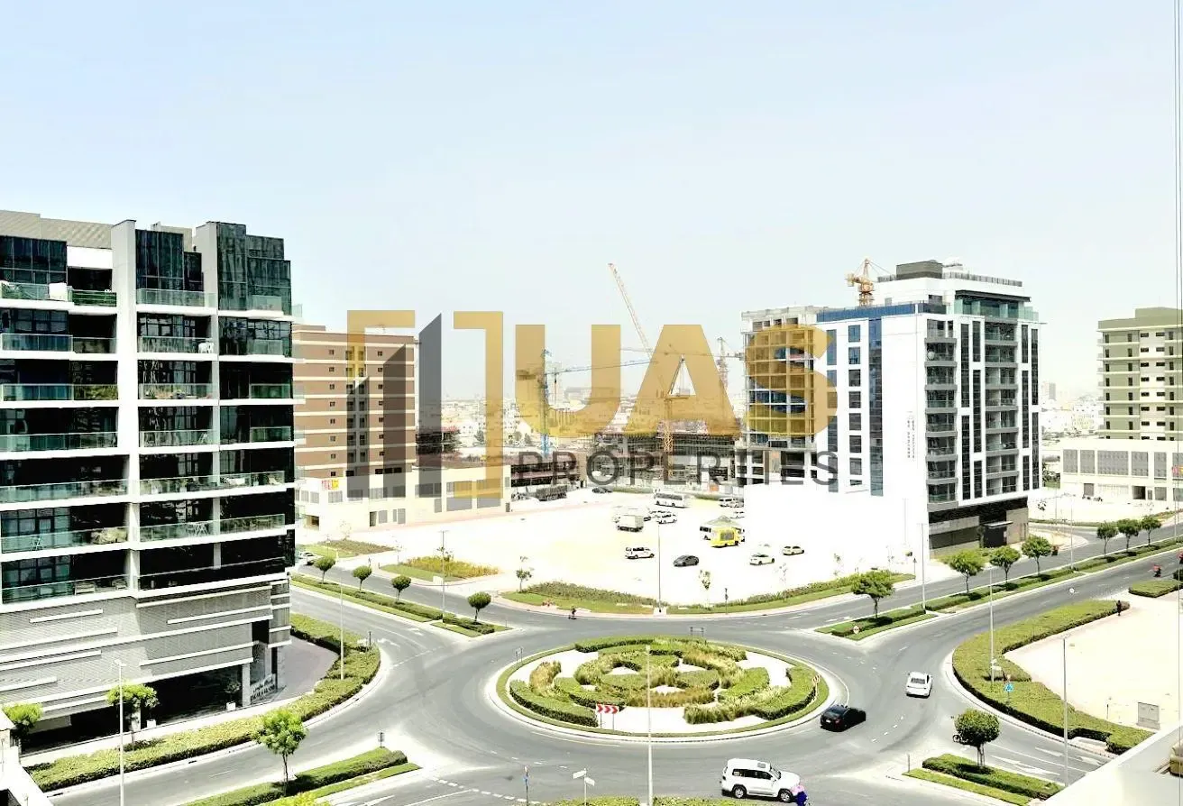 Family Sharing & For Staff | Hot Property