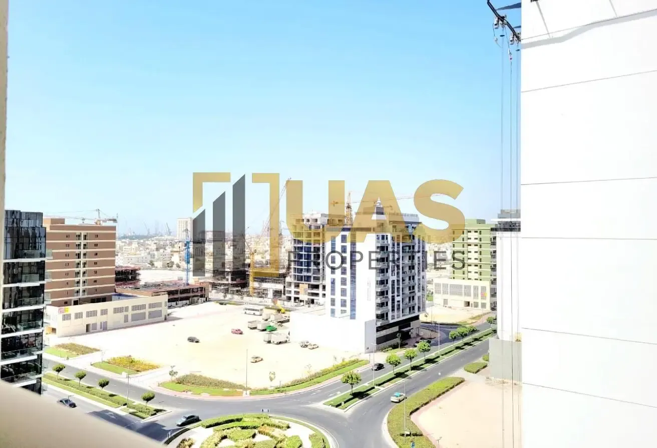 Spacious 1B/R | Ready to Move | Near Metro