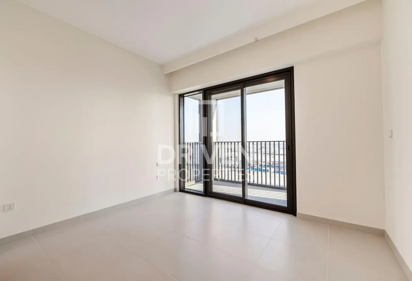Spacious Layout | Bright | Ready to Move In