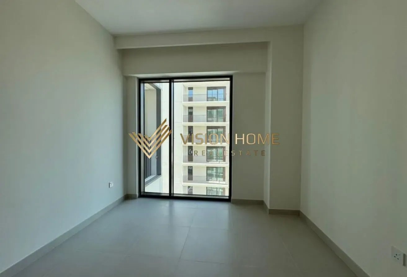 Hot Deal | Brand New | Prime Waterfront Living