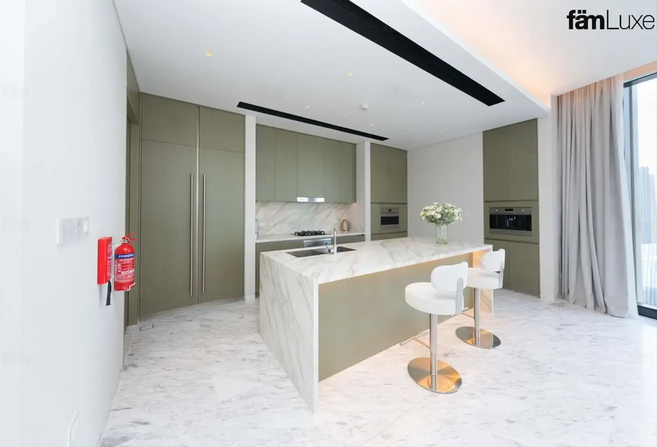 Ultra Luxury | High Floor | 02 Series