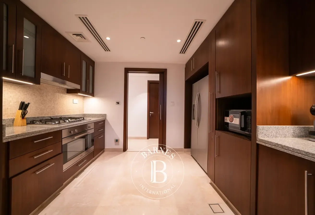 Marvelous Penthouse with Panoramic Burj Khalifa