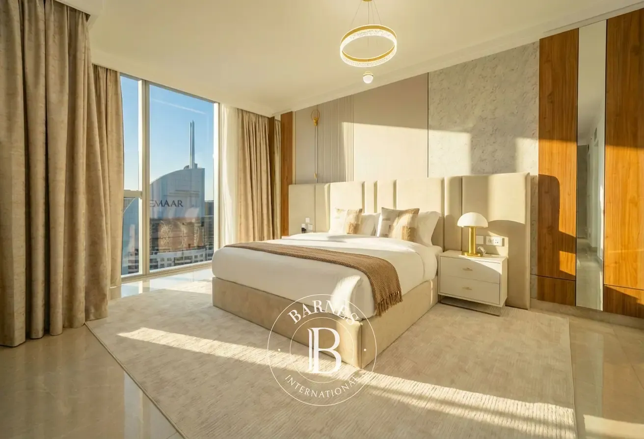 Marvelous Penthouse with Panoramic Burj Khalifa