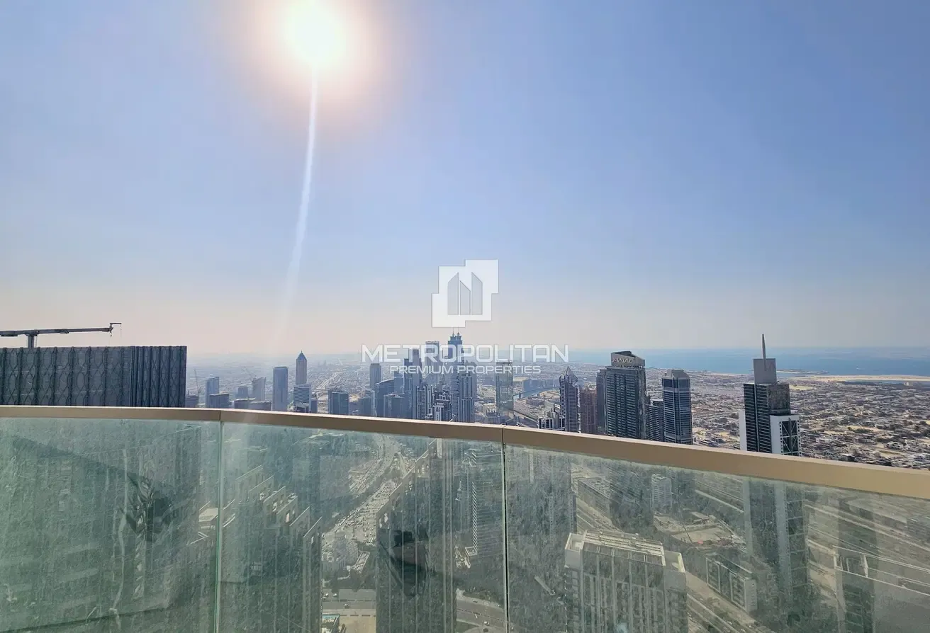Top Floor | Prime Location | Ready to Move