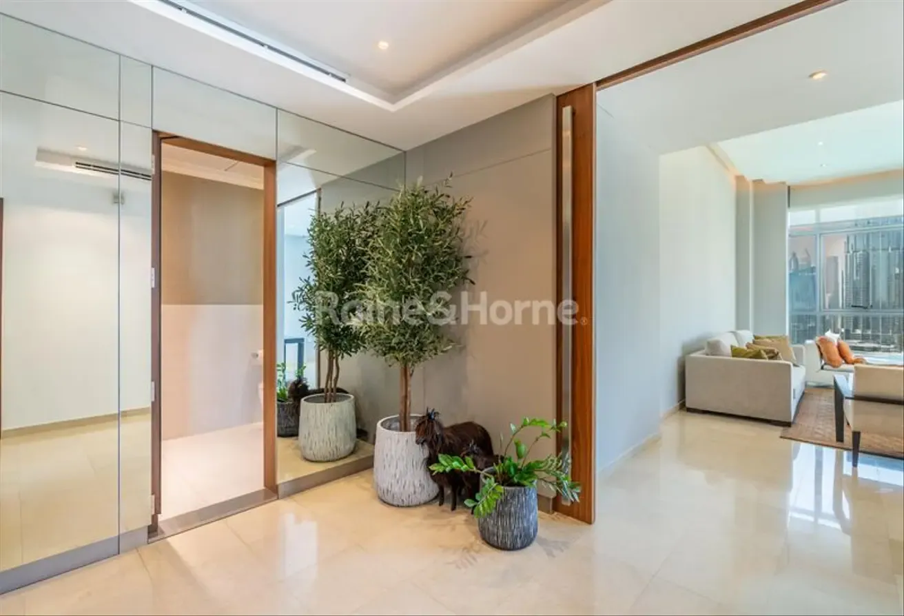 Penthouse | 4 bed+ study | Full Burj View