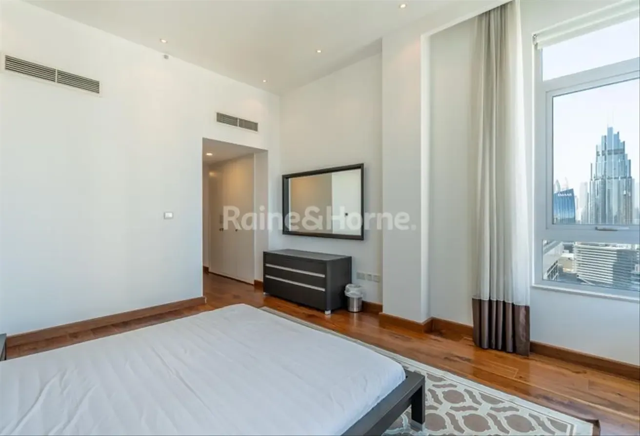 Penthouse | 4 bed+ study | Full Burj View