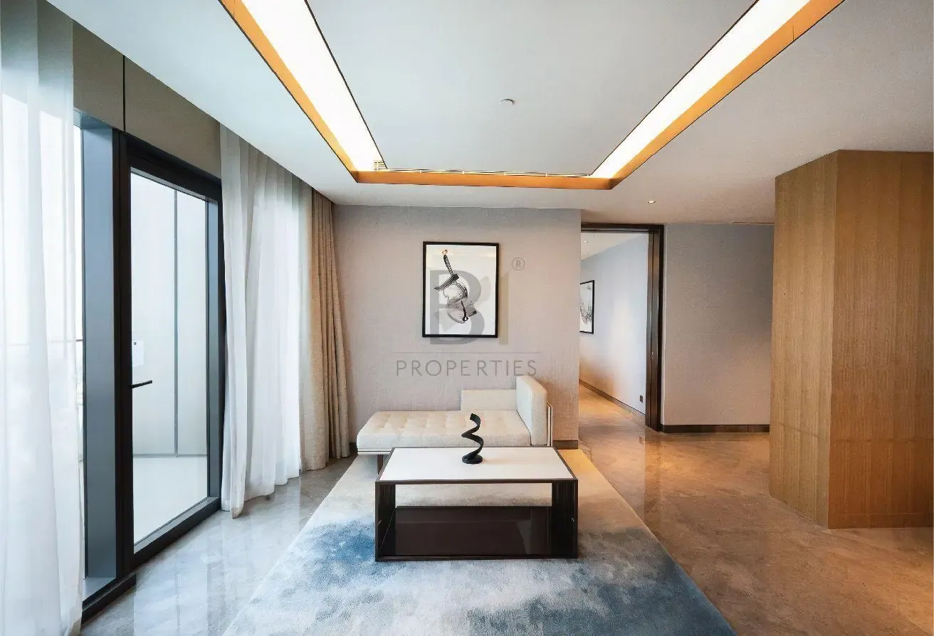 Ultra Luxury Penthouse | Vacant and Ready to Move