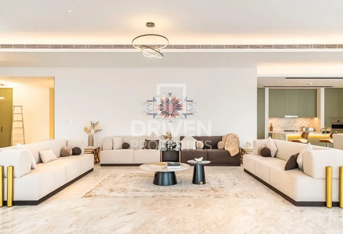 Exclusive Listing | 02 Series | Panoramic Views