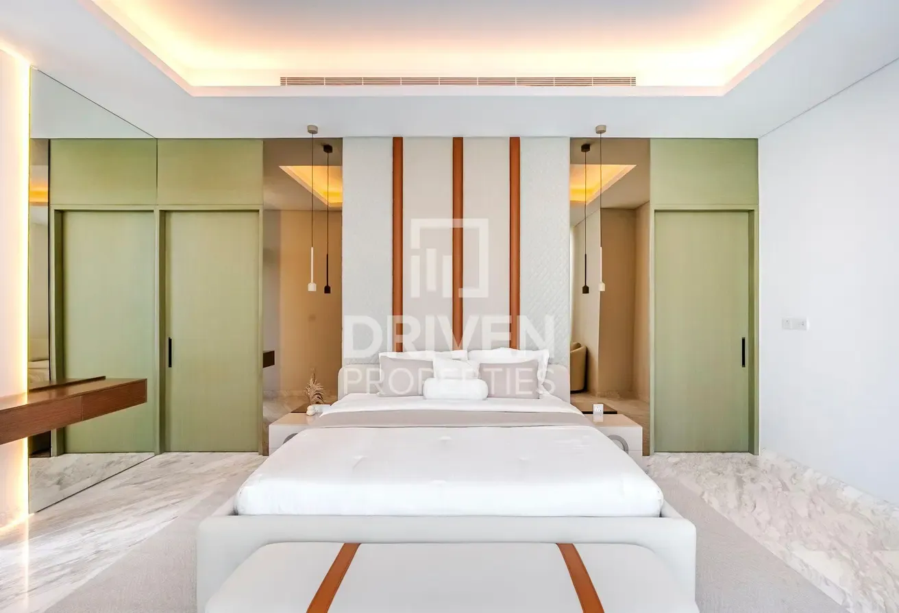 Exclusive Listing | 02 Series | Panoramic Views