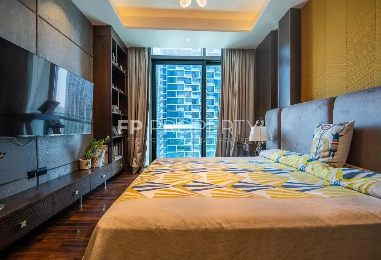 Full Burj Khalifa View | Fully Upgraded | Vacant
