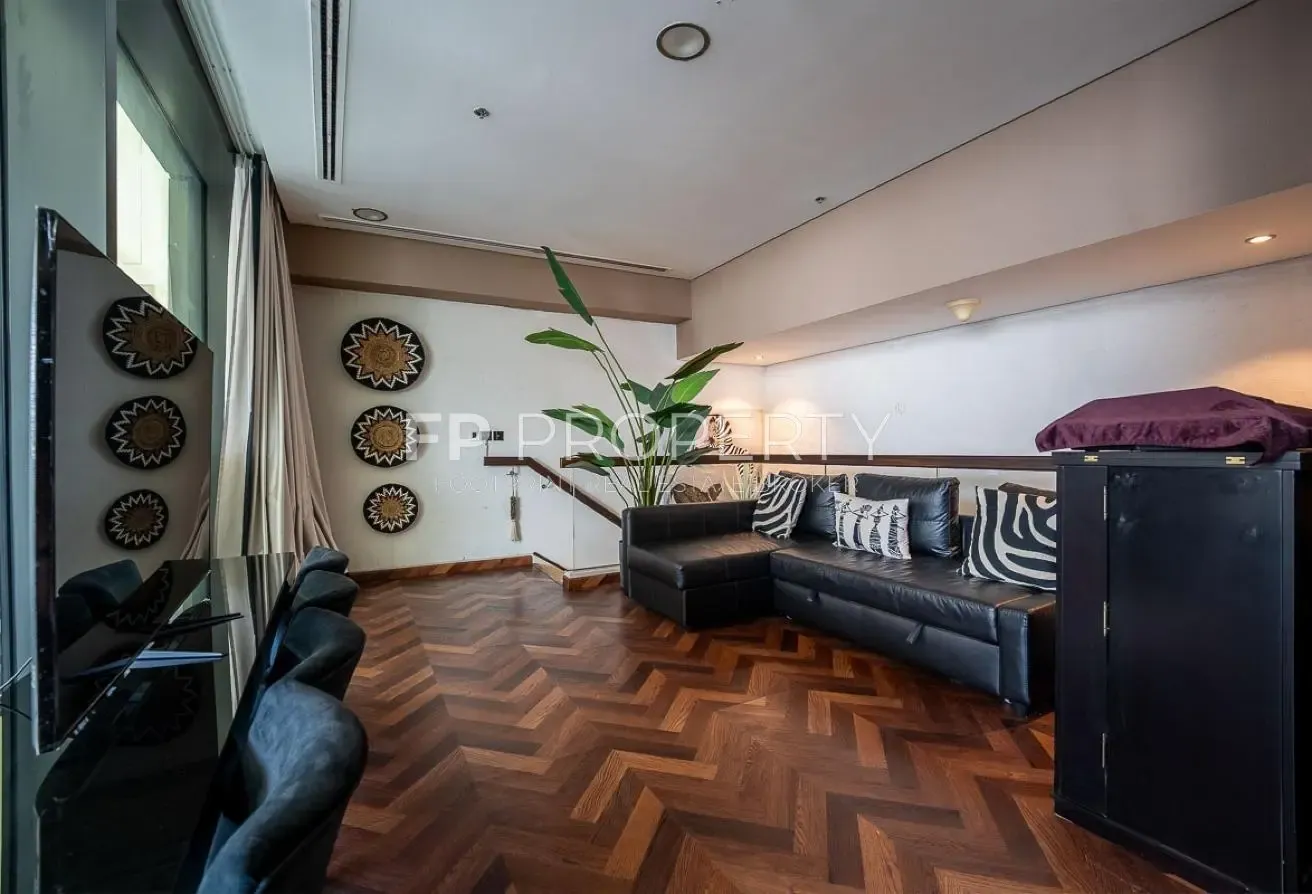 Full Burj Khalifa View | Fully Upgraded | Vacant