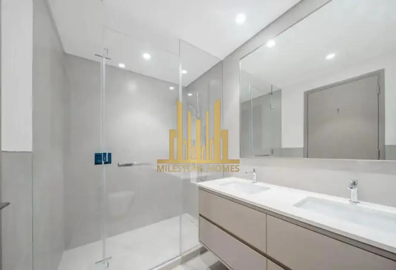 4Bed Penthouse Sea View Semi Furnished Spacious