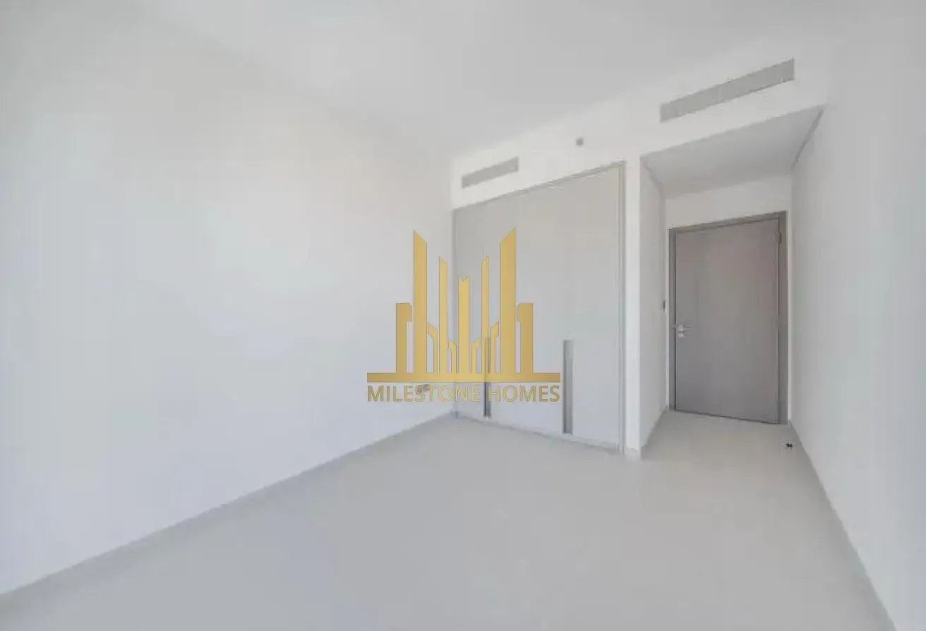 4Bed Penthouse Sea View Semi Furnished Spacious
