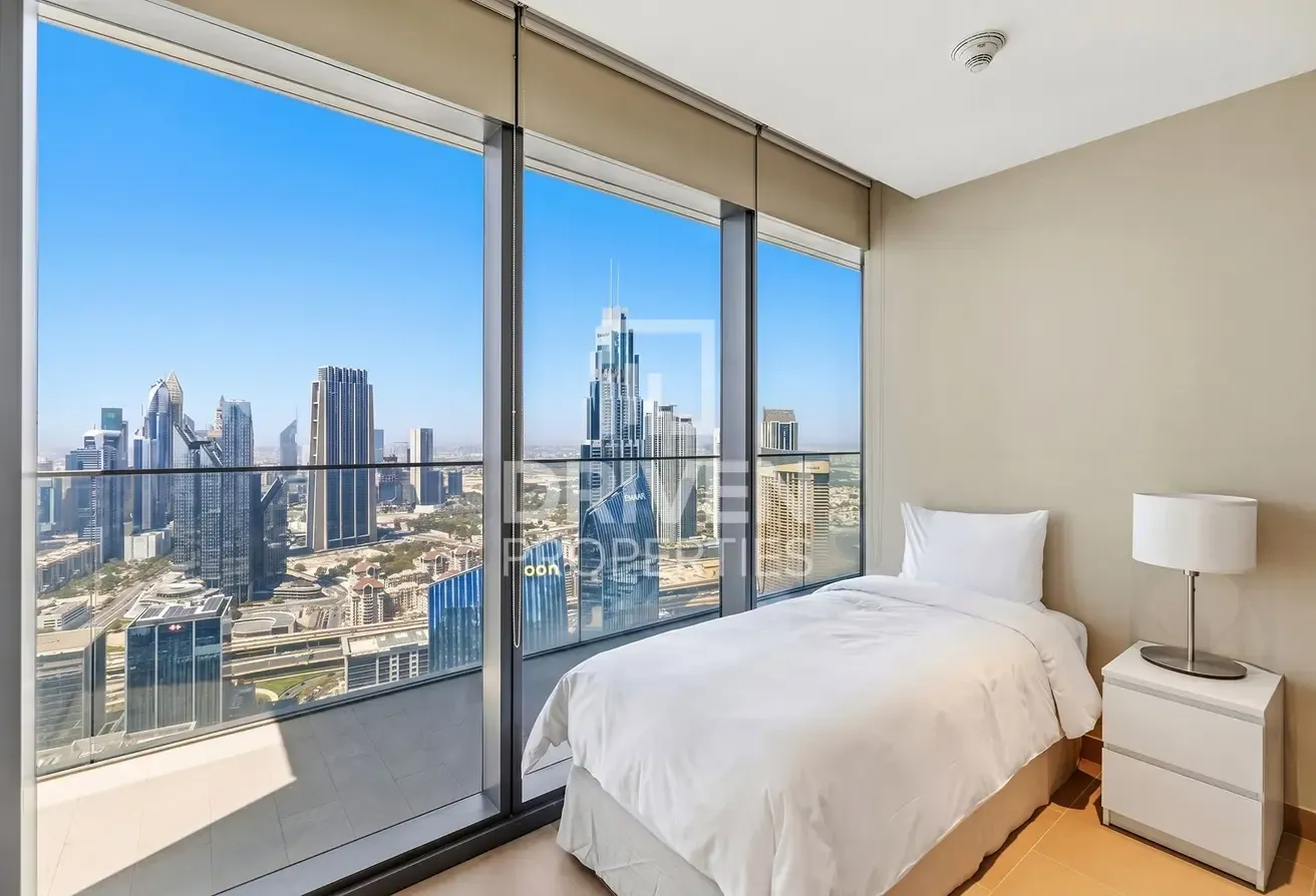 Ideal Unit | Fully Furnished | Ready to Move in
