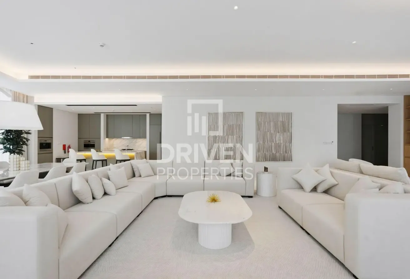 Vastu Compliant | Panoramic Burj and Fountain View