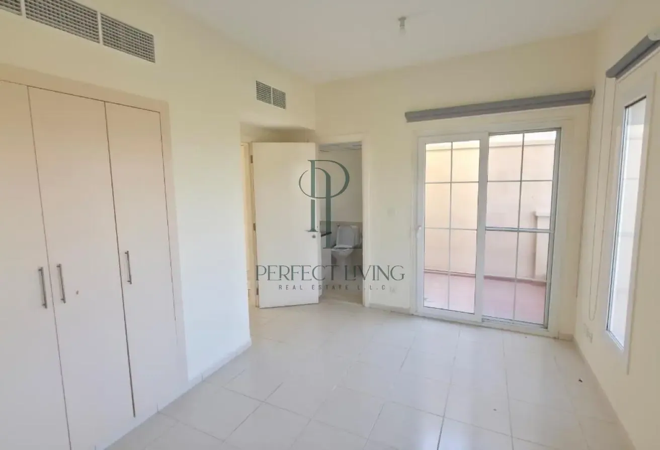 Family Community | Single Row | Original Condition
