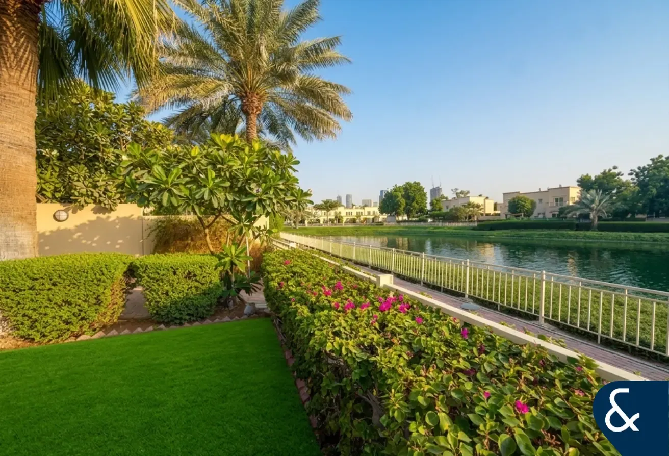 Lake View | Well Maintained | 3 Bedroom