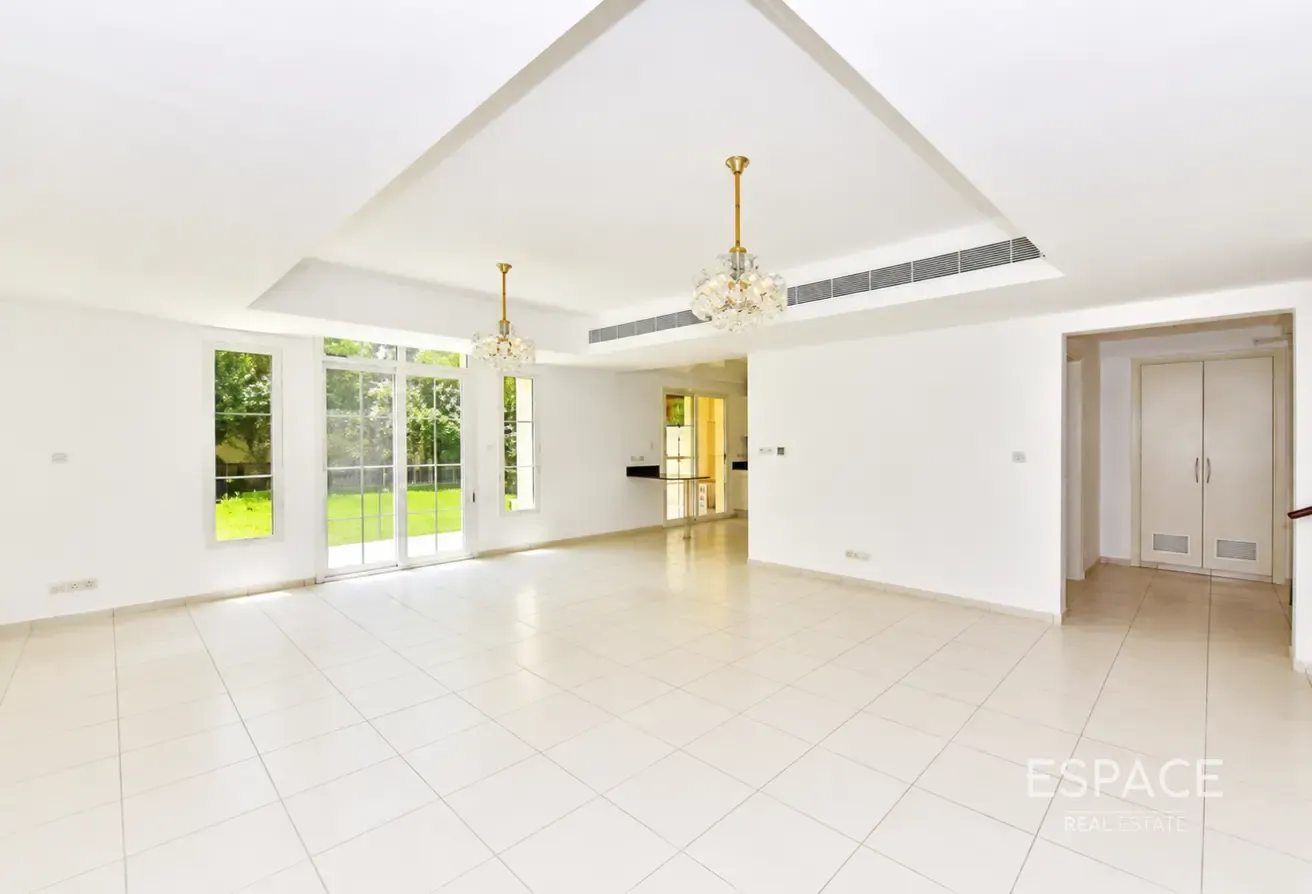 Lake View | Negotiable | Partial Upgrade