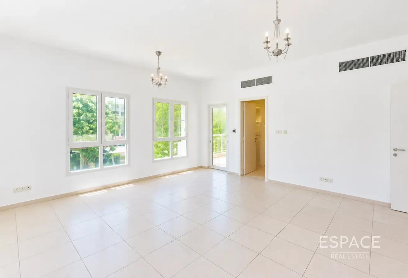 Lake View | Negotiable | Partial Upgrade