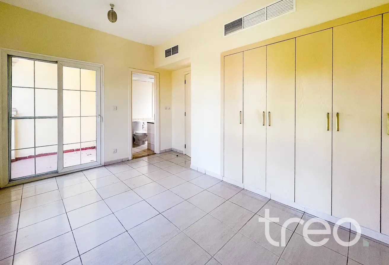 Lake Backing Villa | Type-4M | Vacant Now