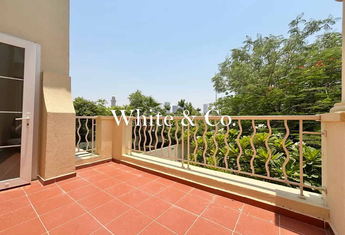 3 Bed + Study | Exceptional | Scenic Views