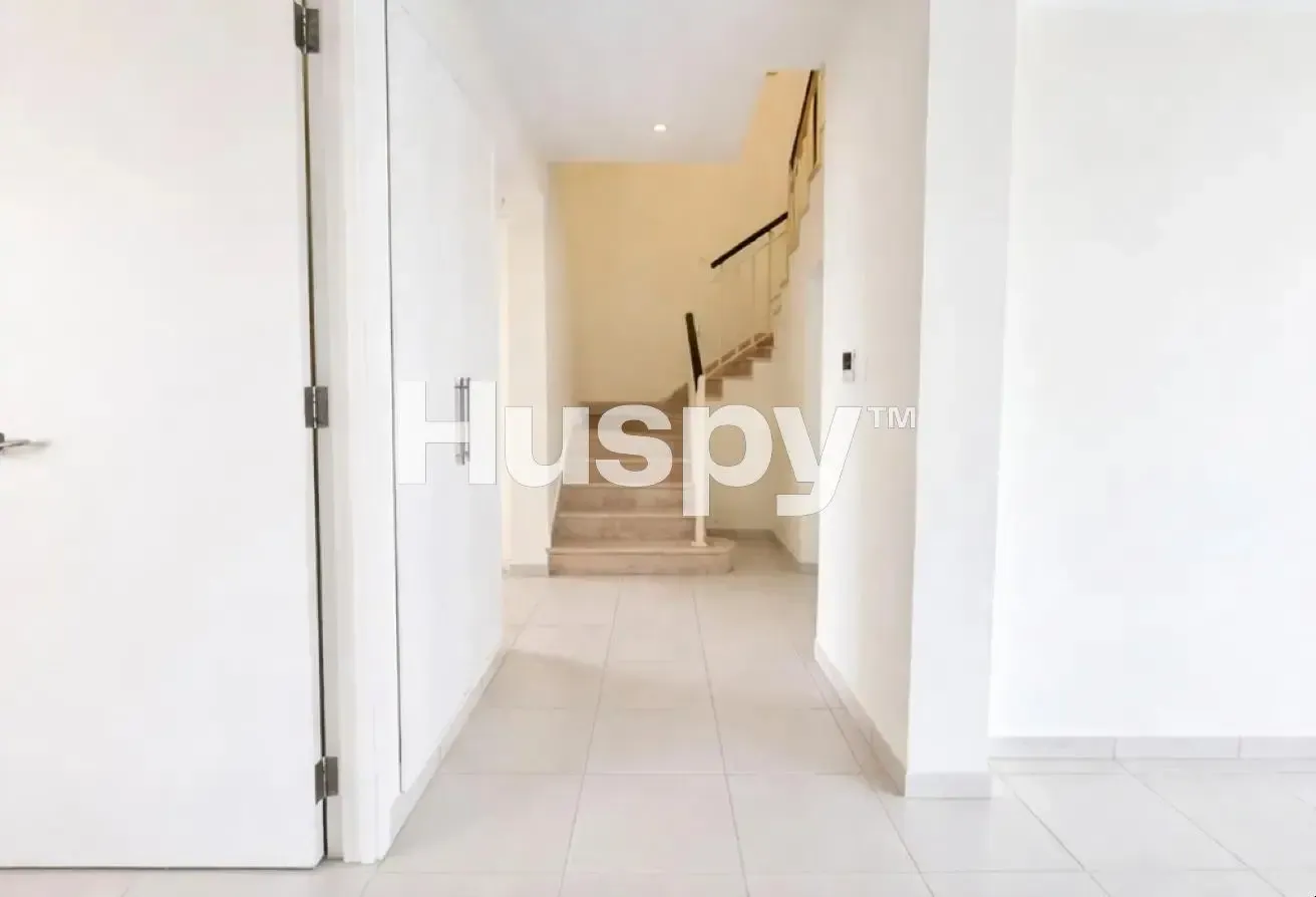 Lake View | Type 3E | Well Maintained