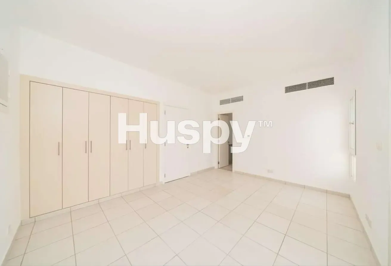 Lake View | Type 3E | Well Maintained