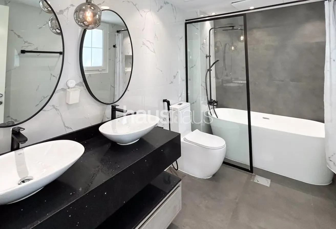 Upgraded | 3M | Vacant | Well Maintained