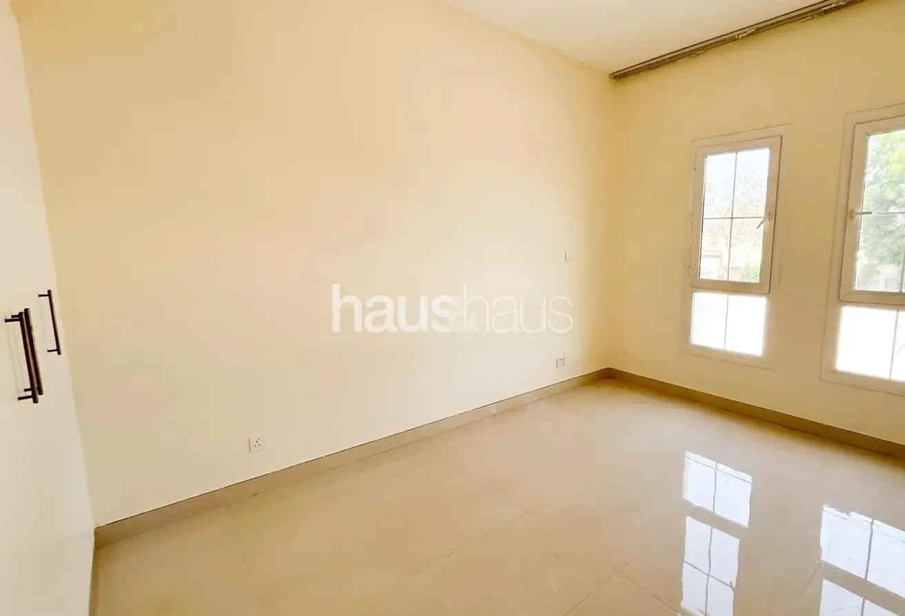 Upgraded | 3M | Vacant | Well Maintained