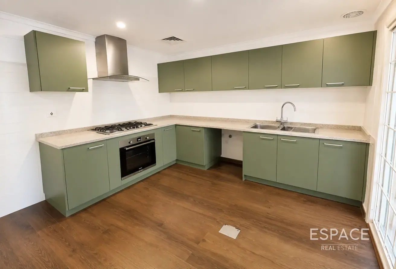 Lake View | Type 3M | Vacant | Upgraded