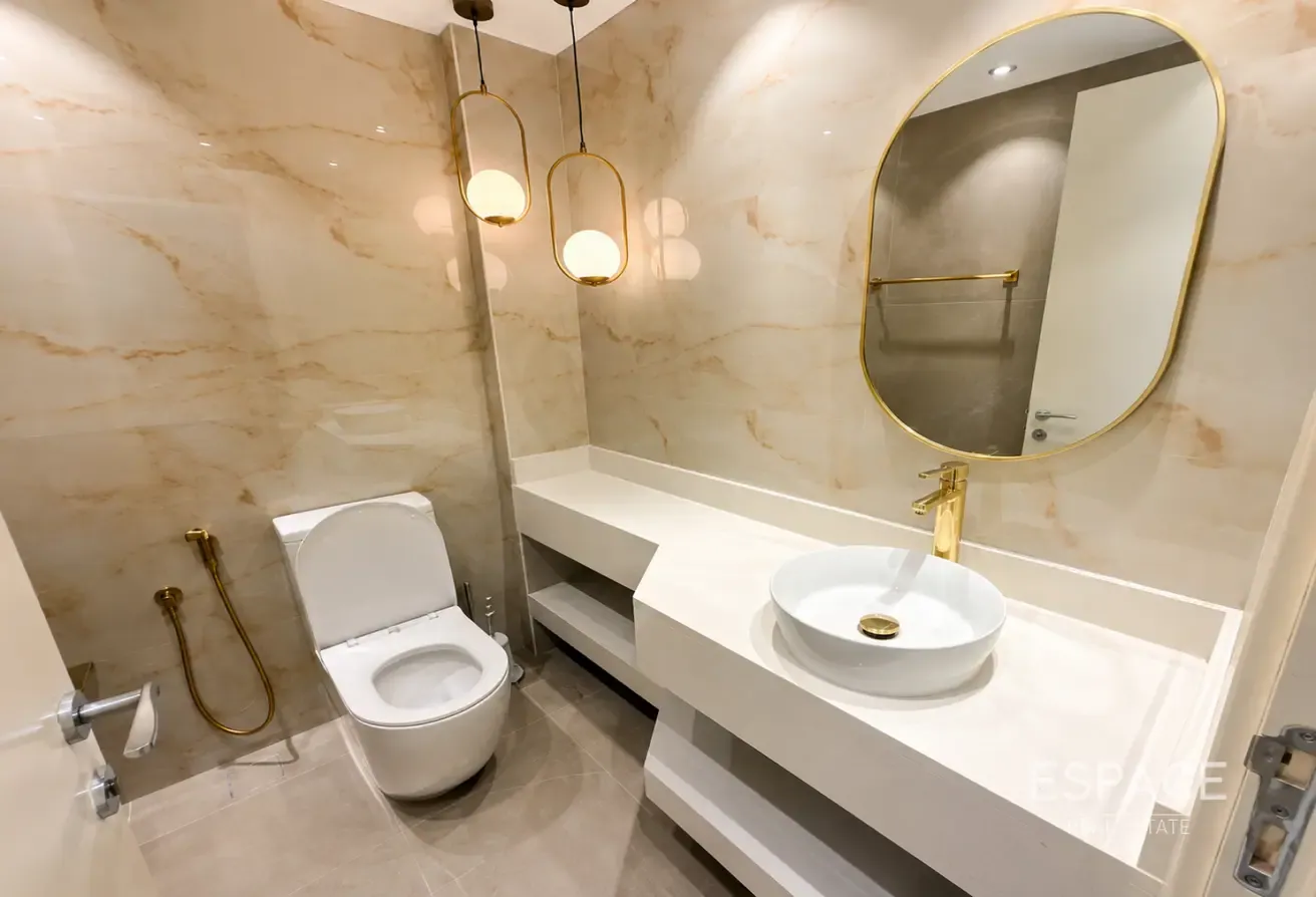 Lake View | Type 3M | Vacant | Upgraded