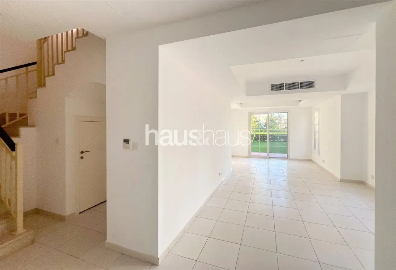 Full Lake View | Well Maintained | Type 3E