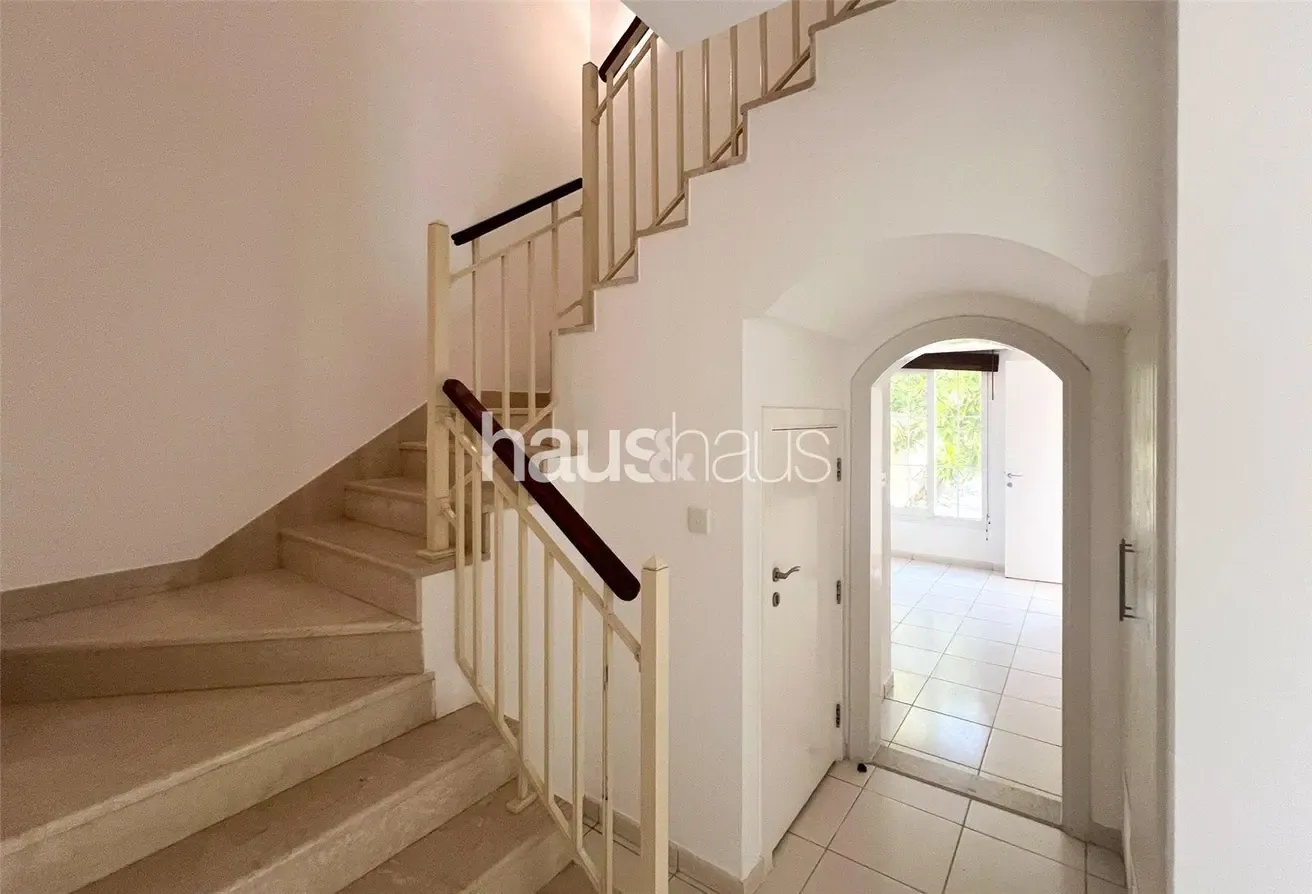 Full Lake View | Well Maintained | Type 3E