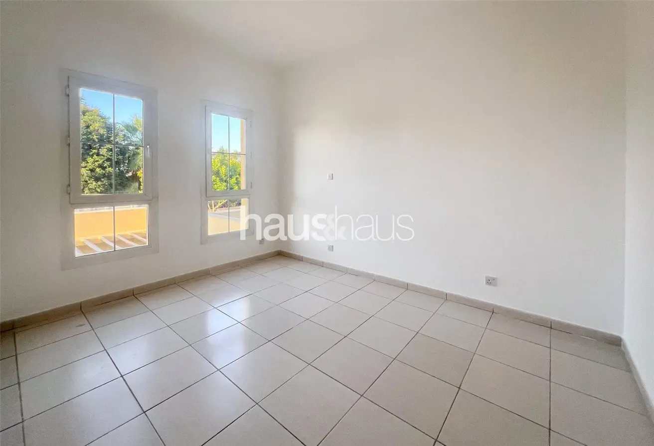 Full Lake View | Well Maintained | Type 3E