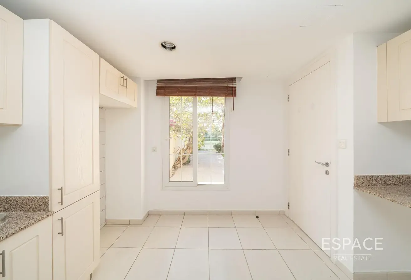 Exclusive | Lake View | Flex Cheques