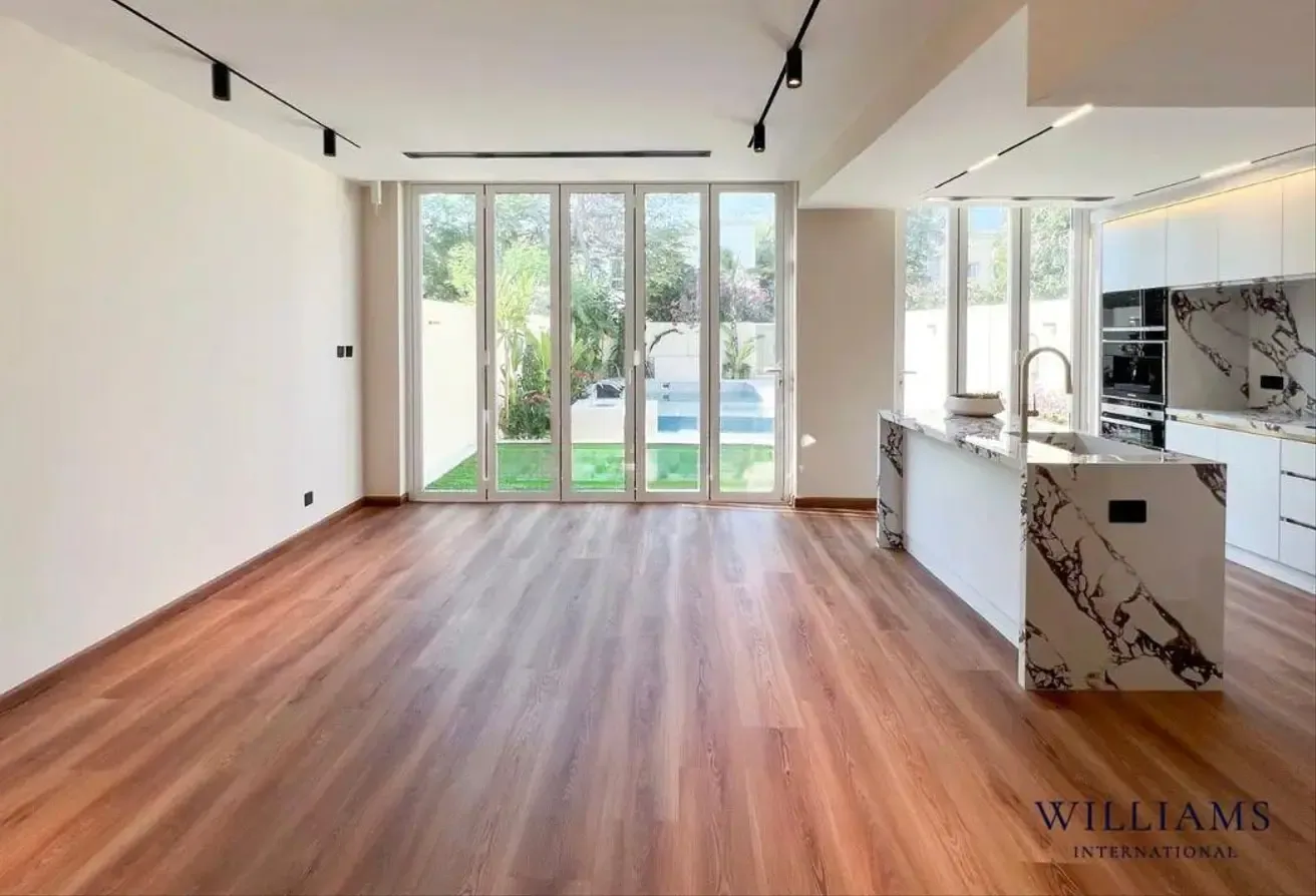 Fully Renovated| Pool & BBQ | Stylish Lifestyle