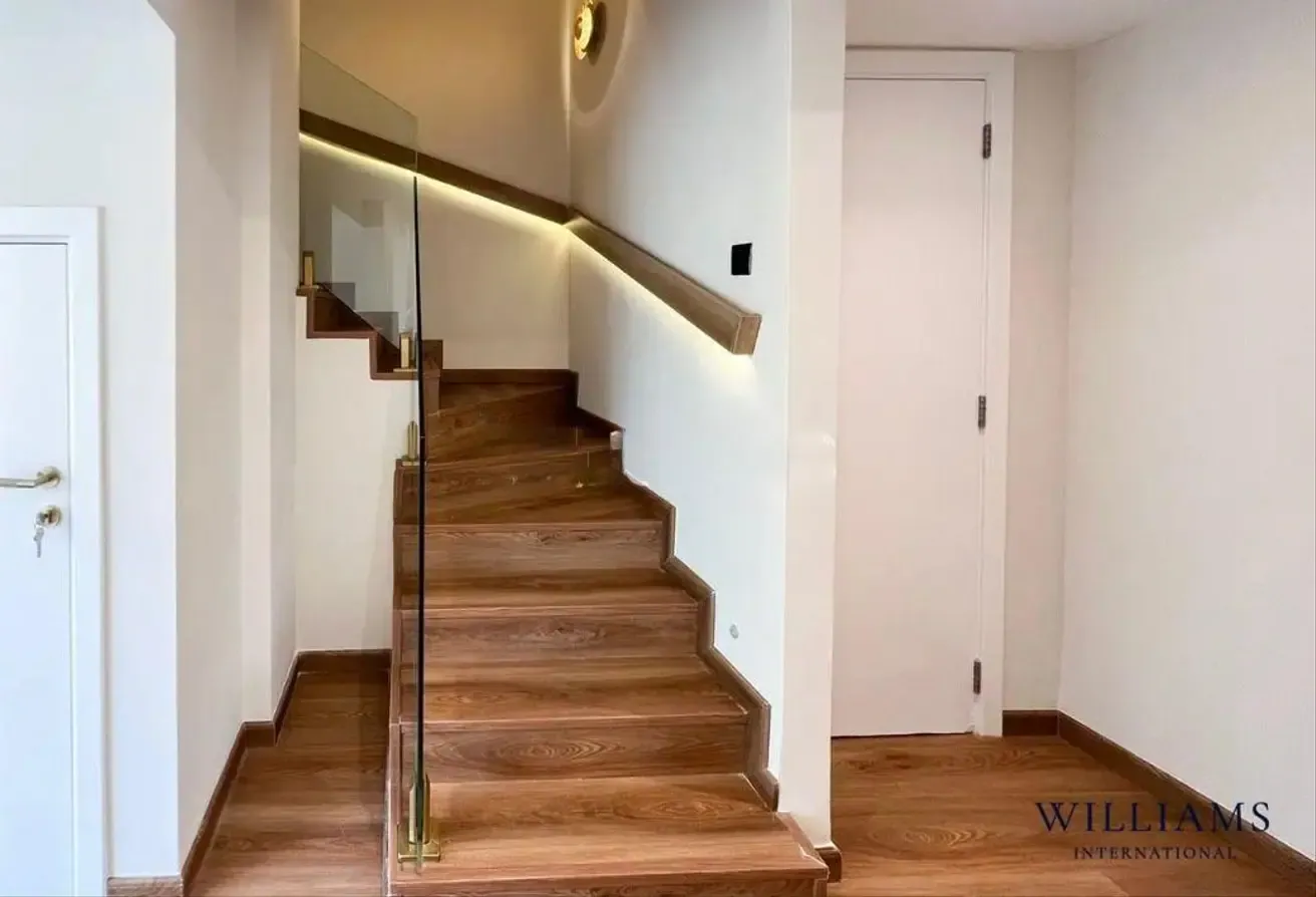Fully Renovated| Pool & BBQ | Stylish Lifestyle