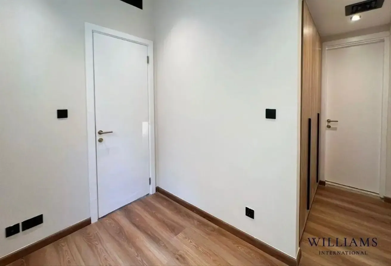 Fully Renovated| Pool & BBQ | Stylish Lifestyle
