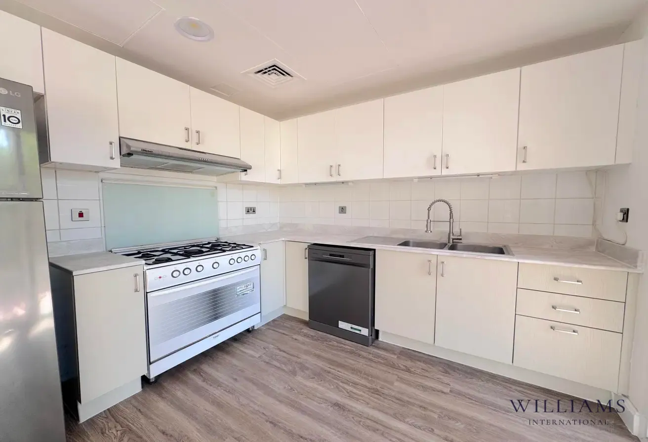 Lake View | Springs 6 | Type 3M | Vacant