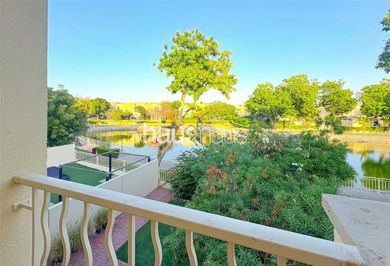 Exclusive |  Lake View | Vacant