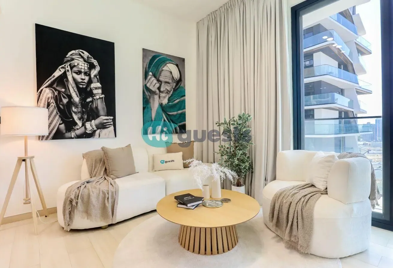 Luxury 1BR Living | High Floor | Balcony