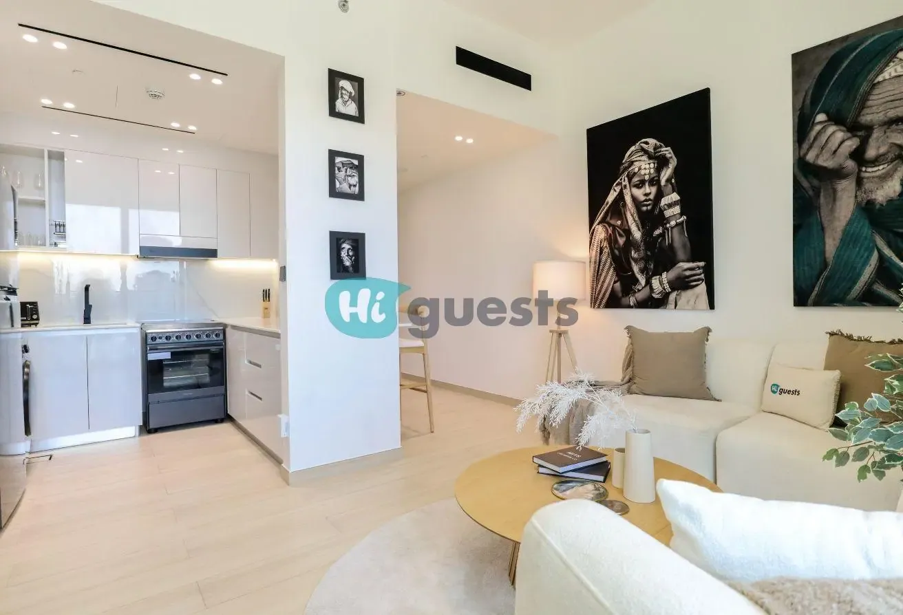 Luxury 1BR Living | High Floor | Balcony