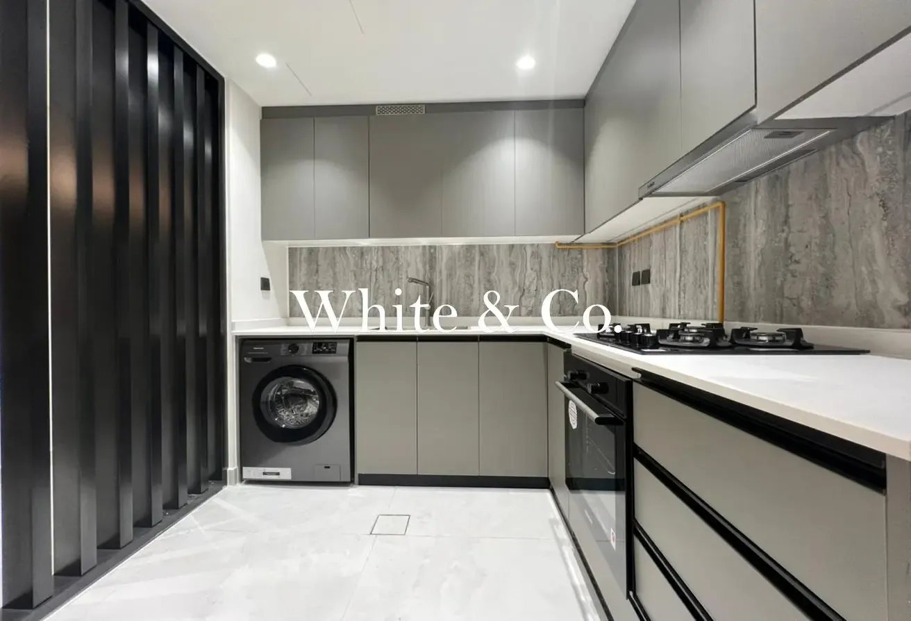 Vacant | Turnkey | High Floor | Furnished